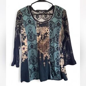 Vanilla Sugar 3/4 Sleeve Scoop Neck Lace Overlay Graphic Top Size M